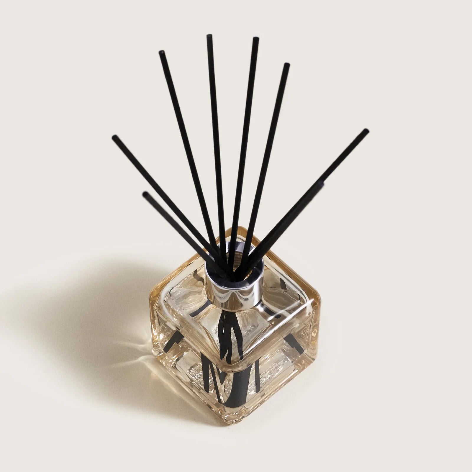 Free From  Pet Odours Scented Reed Diffuser