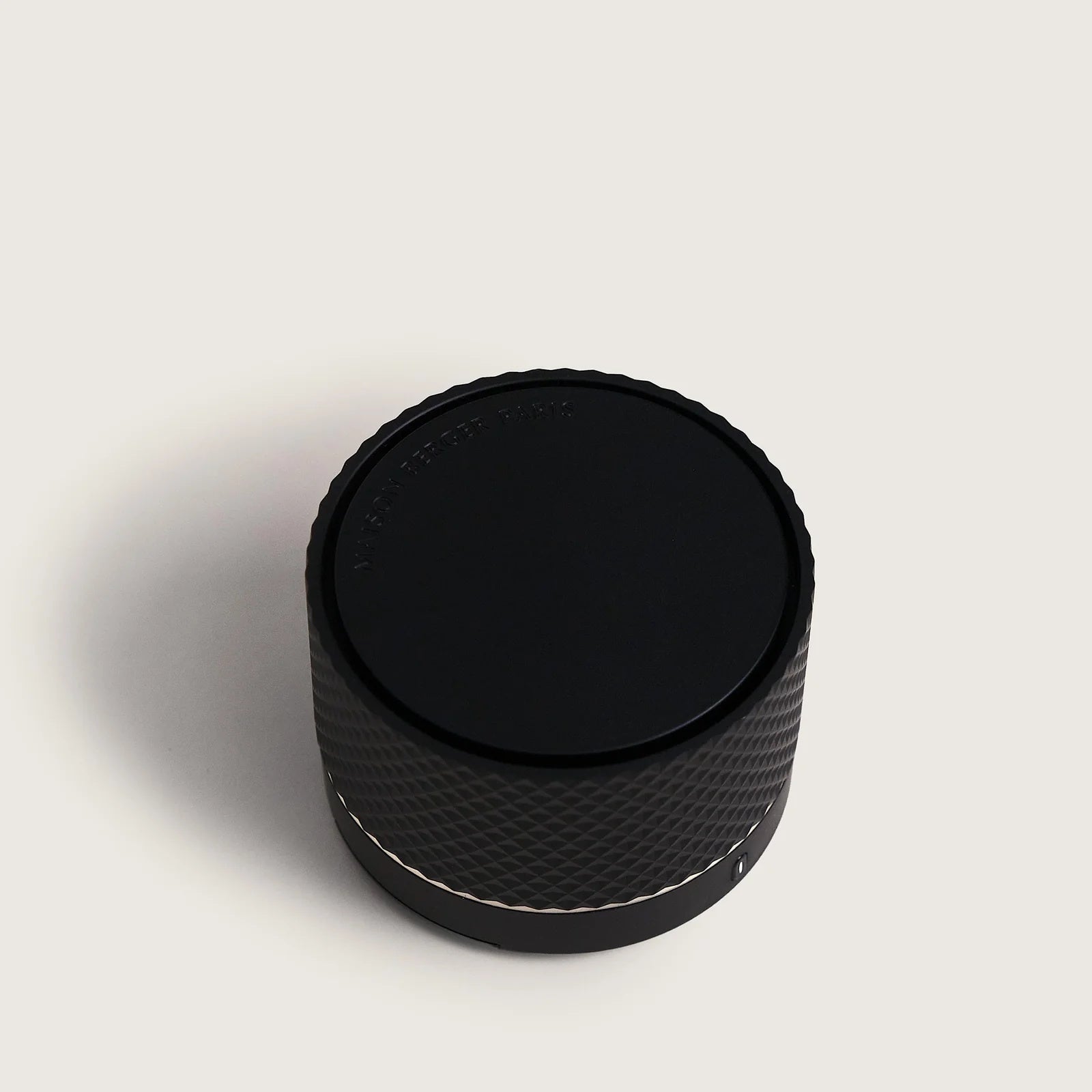 Nomad Electric Diffuser - Black incl Vanilla Gourmet Fragrance