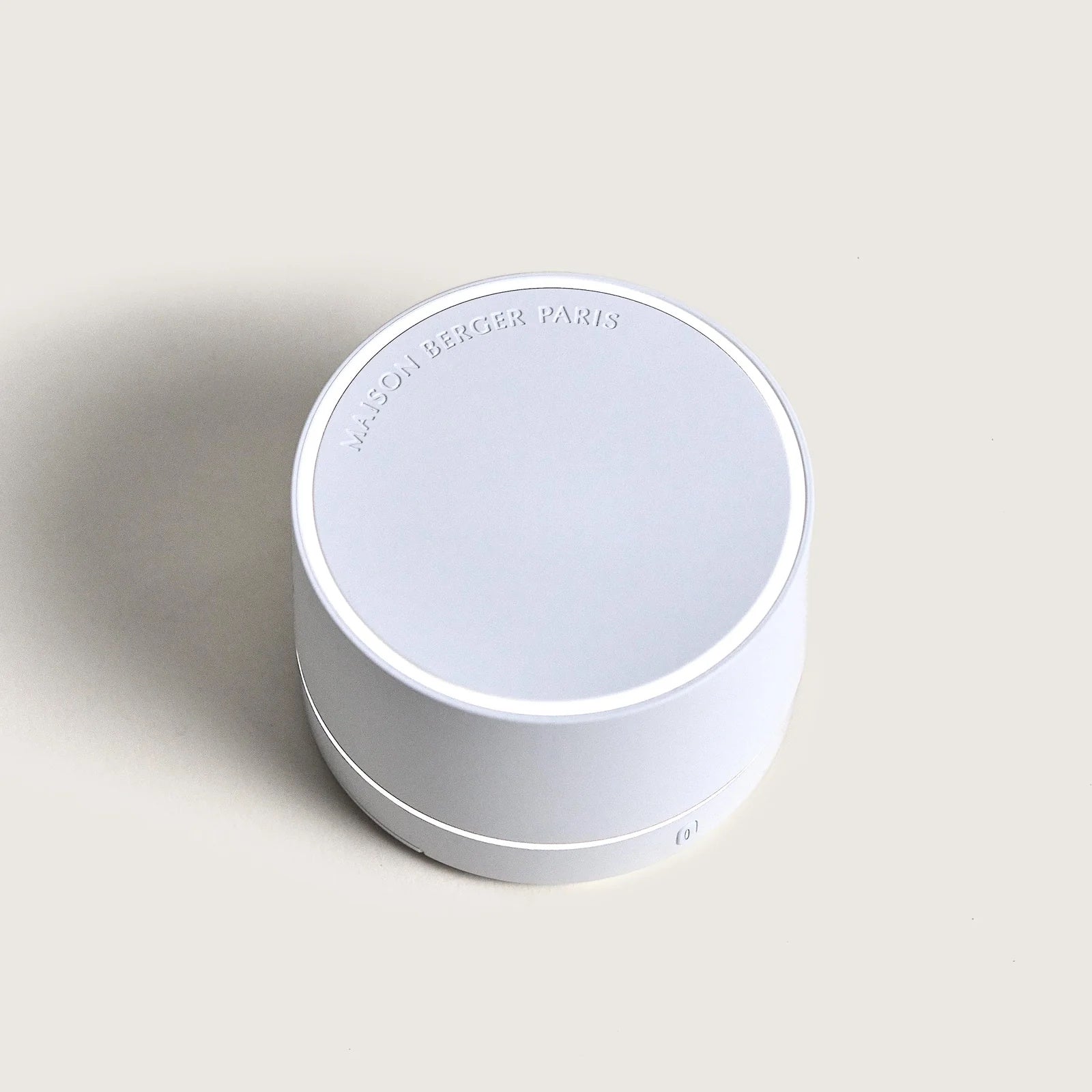 Nomad Electric Diffuser - White incl Ocean Breeze Fragrance