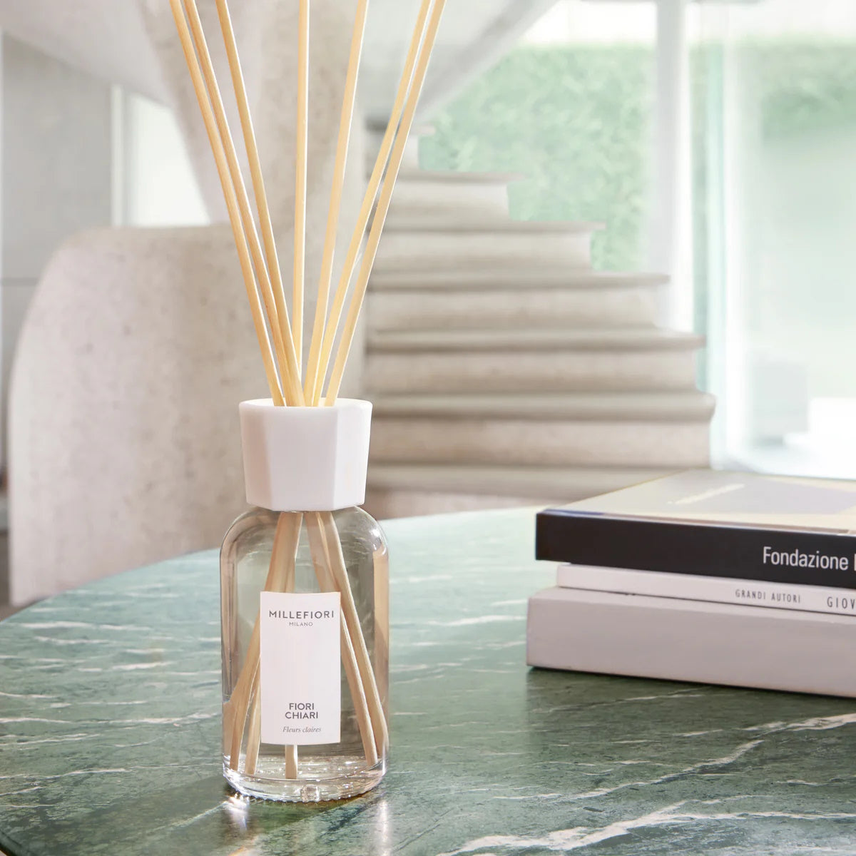 Fiori Chiari (Light Flowers) Milano Reed Diffuser 250ML